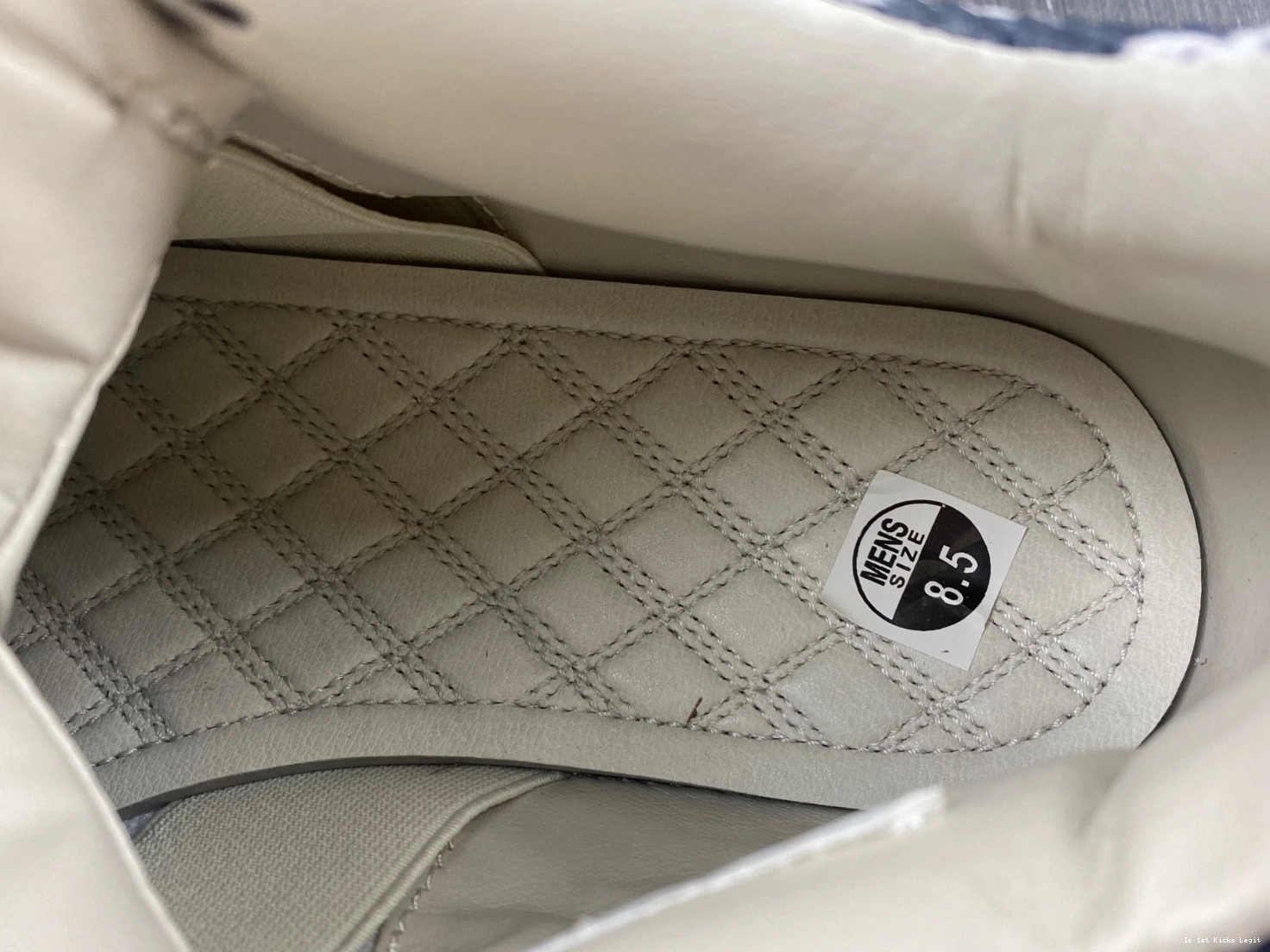 - 819139-030 4 Retro Jordan Snakeskin 0131